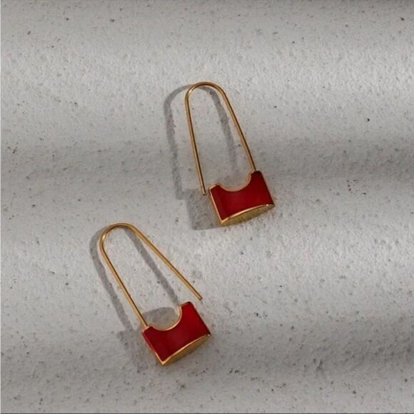 New Unique 14k Gold Plated Dangle Lock Earrings - Picture 1 of 5